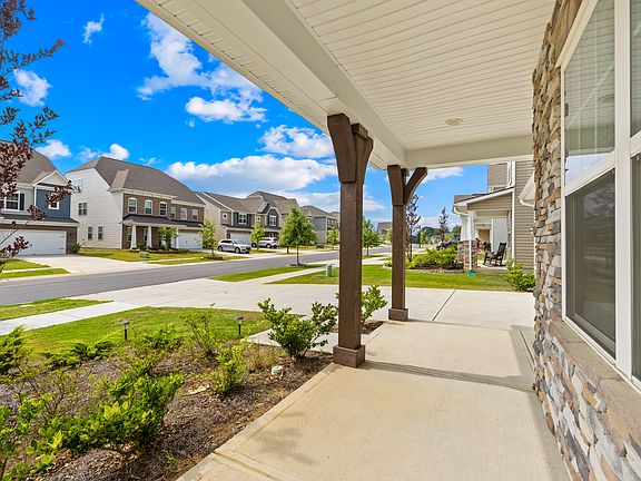 4th image of 14925 Nichols Hall Dr