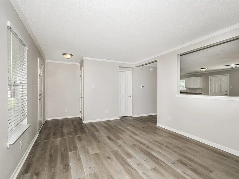 10867 Delphi Dr — Photo 6