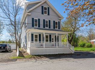 29 Field St FLOOR 1, Amesbury, MA 01913