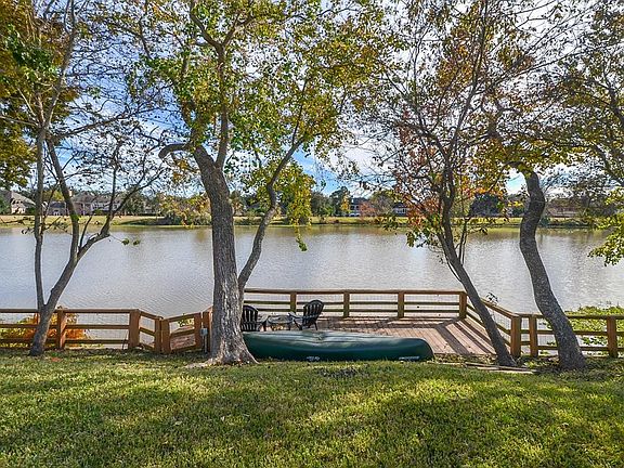 2nd image of 1259 Creekford Cir