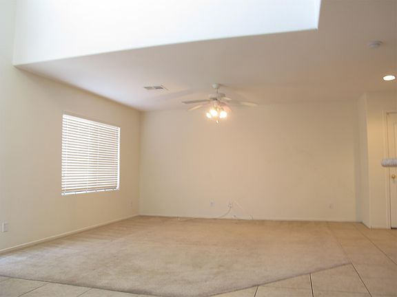 4th image of 1129 Autumn Grass St