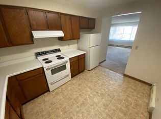 1136 G St #7, Lincoln, NE 68508