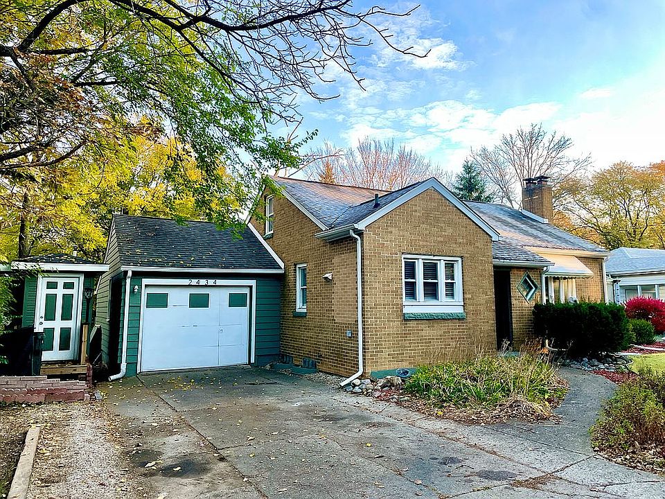 1st image of 2434 Delta River Dr