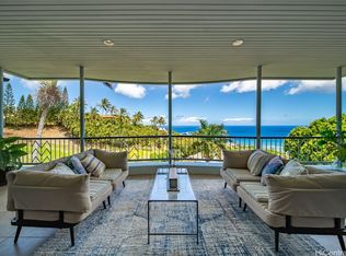 613 Moaniala St, Honolulu, HI 96821