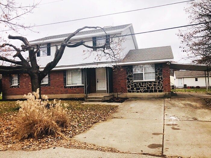 1st image of 2620 Albrecht Ave