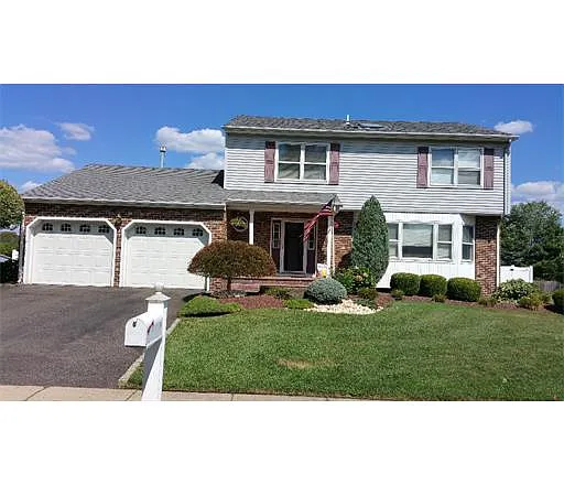 90 Liberty Dr photo 1