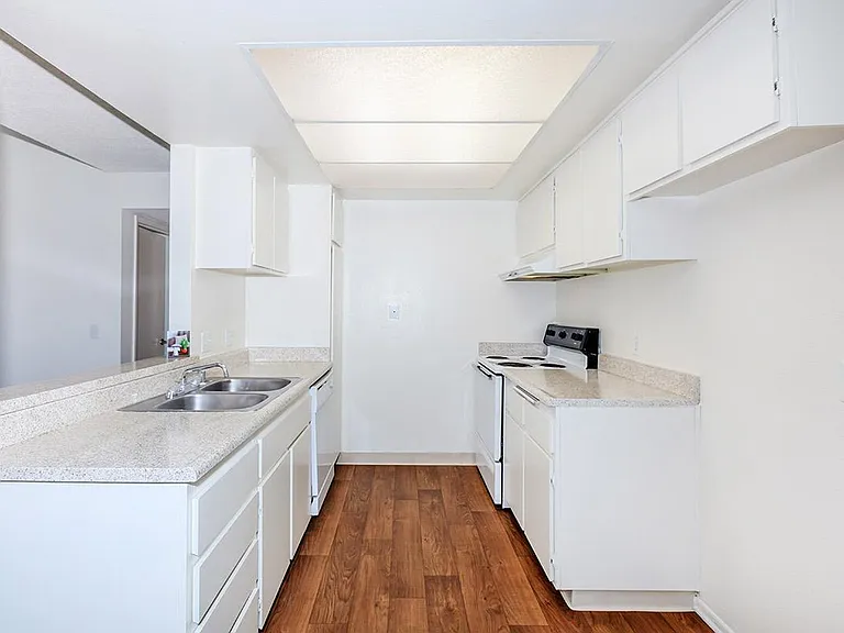 Monte Verde Apartment Homes — Photo 44