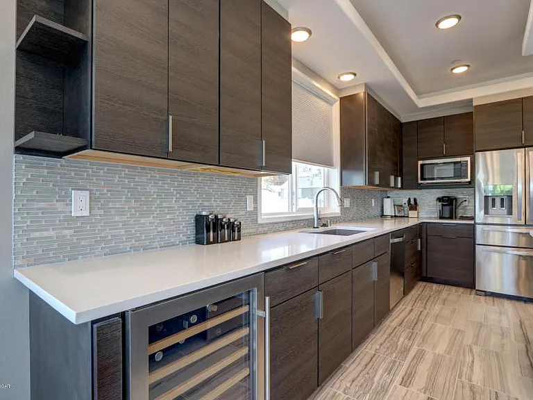 627 N St #4 — Photo 4