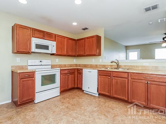 5th image of 317 Silver Lake Trl