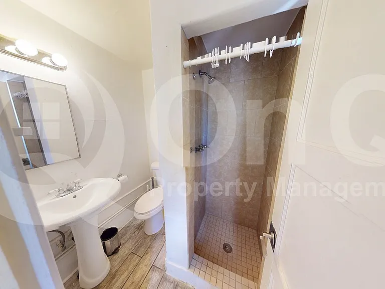 2519 N Estrella Ave #B — Photo 7