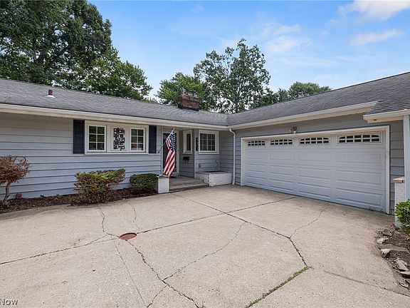 2nd image of 931 Orchard Park Dr