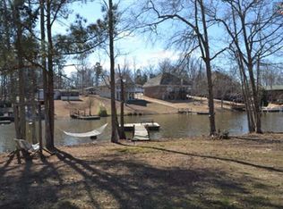 108 Oak Pointe Rd, Newberry, SC 29127