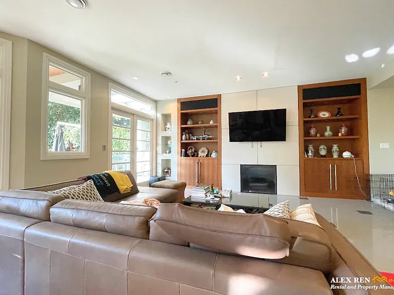 2838 SW Marine Dr — Photo 13