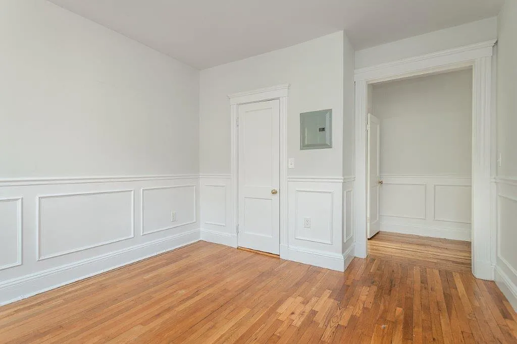 Studio, 1.0 bath, 349 sqft, $2,550 — Photo 2