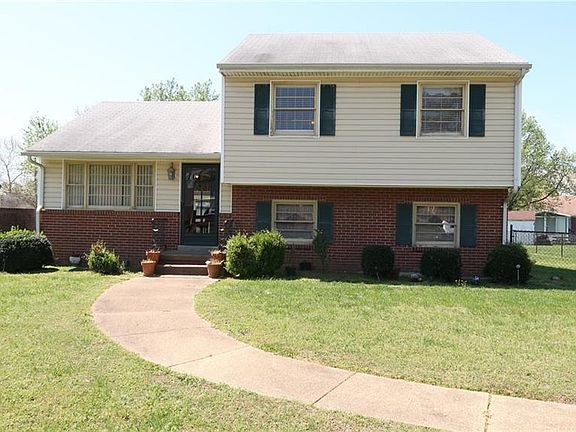 2nd image of 218 Gawain Dr