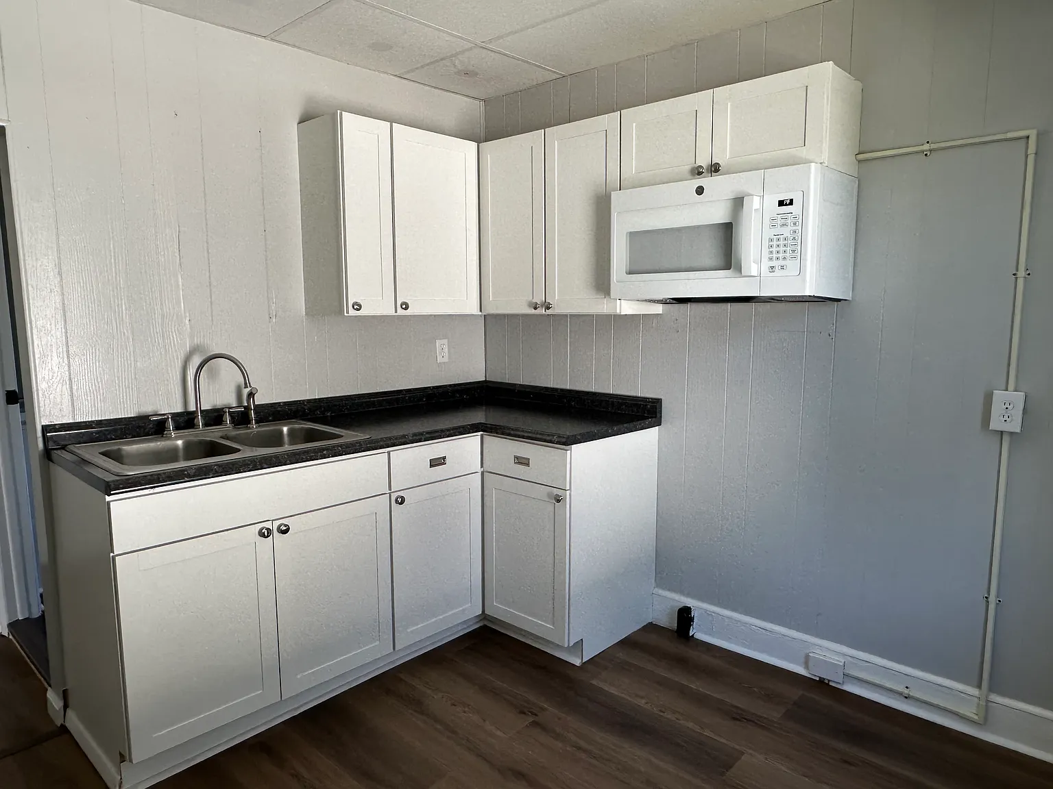 15 LLC- 21-27 Durand St. — Photo 3
