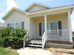 128 W Sagebrush St, Rockport, TX 78382