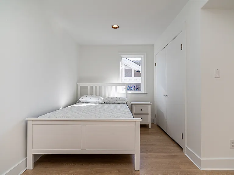 5626 Highbury St — Photo 30