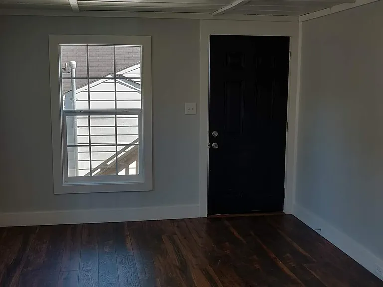 202 9th St NW — Photo 8