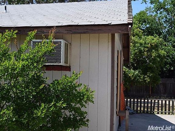 2nd image of 9275 Hillside Rd