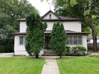 415 Dean St, Woodstock, IL, 60098