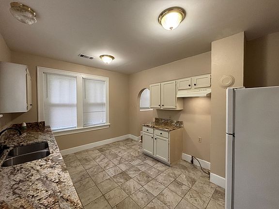 5th image of 809 Orange St #D