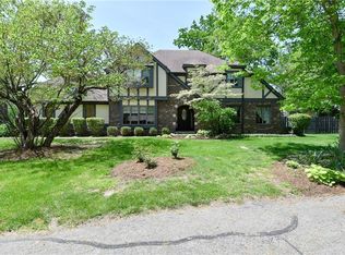 2 Taggart Dr, Mooresville, IN 46158