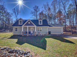 172 E Bethel Ln, Mc Caysville, GA 30555