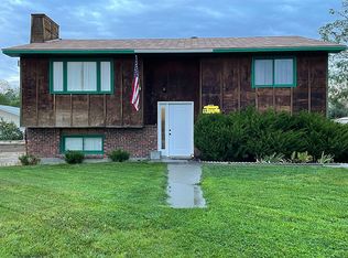 510 Oak St, Shoshoni, WY 82649