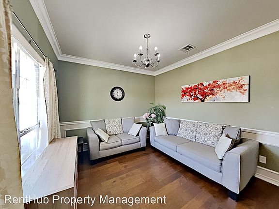 3rd image of 3501 Casa Loma Trl