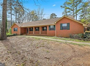 195 Deer Forest Trl, Fayetteville, GA