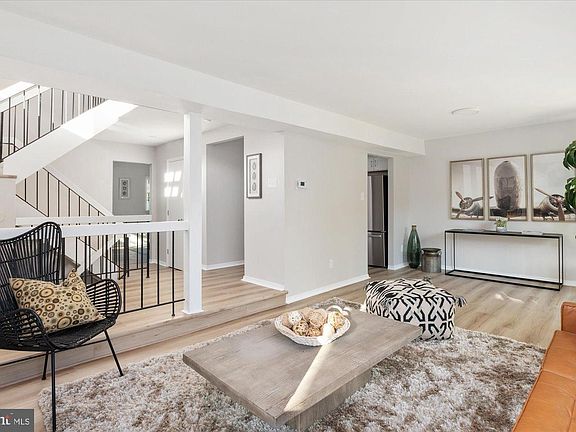5th image of 18473 Stone Hollow Dr