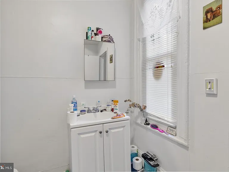 131 W Susquehanna Ave #2F — Photo 6