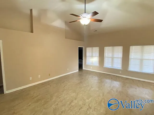 101 Summerford Ln — Photo 8