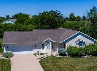 4958 W Crossings, Saginaw, MI 48603