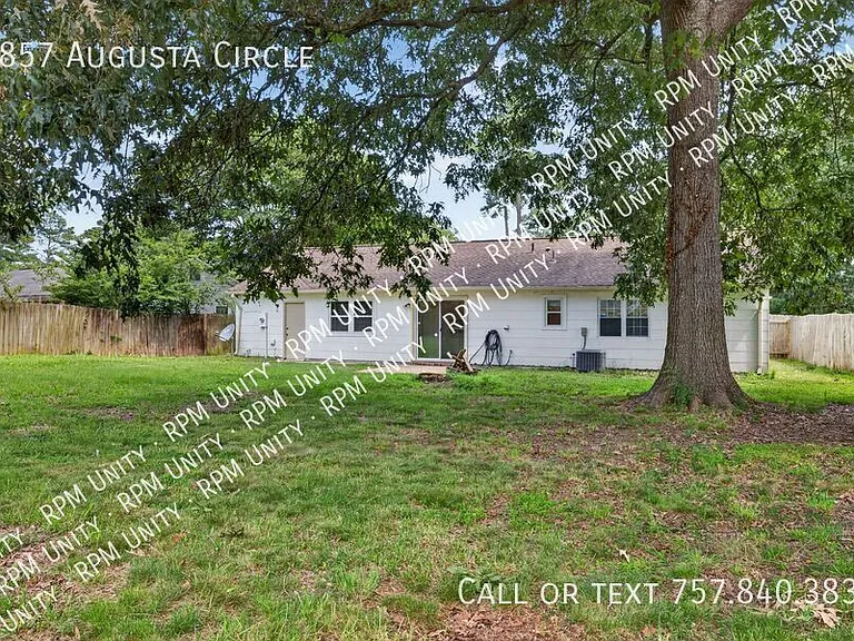 2857 Augusta Cir — Photo 13