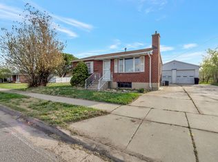 2184 N 2000 W, Clinton, UT 84015