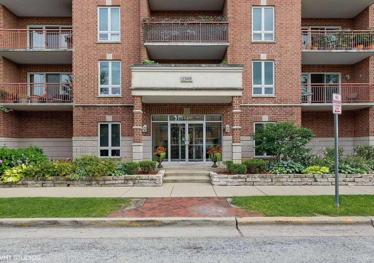 1349 E Washington St UNIT 305A, Des Plaines, IL 60016 Zillow