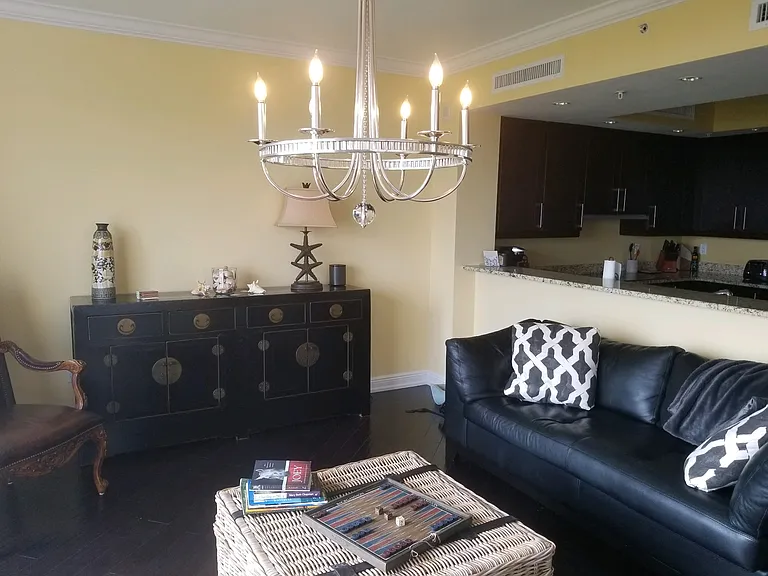 Sitting room off living room & kitchen