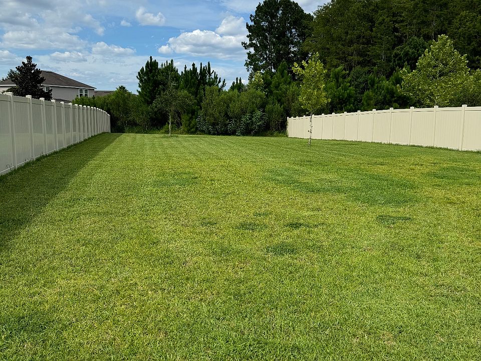 2nd image of 2944 Laurel Springs Dr