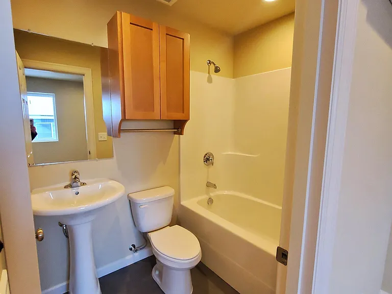 210 W Greenfield Ave #2 — Photo 10