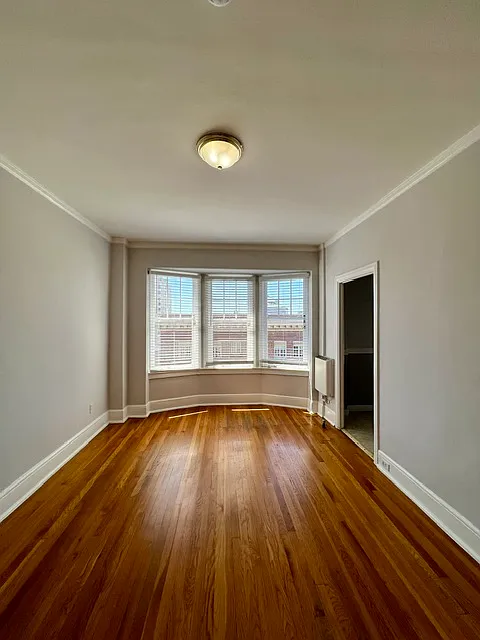 808 Leavenworth — Photo 3