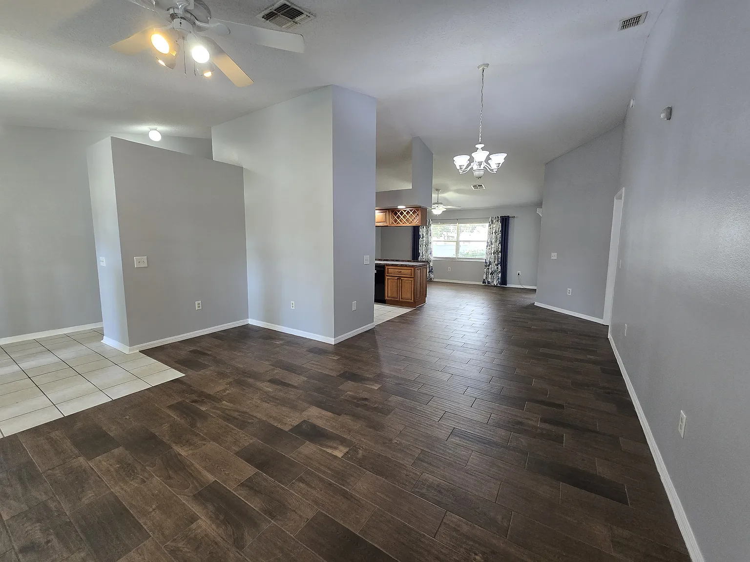 3 bed, 1869 sqft, $2,600 — Photo 4