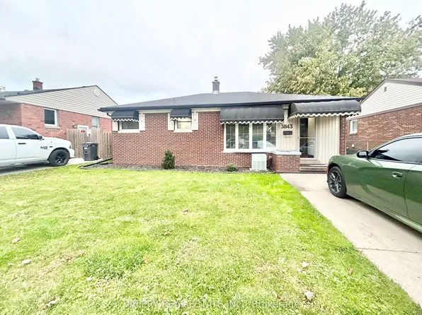 3843 Hillcrest Blvd, Windsor, ON N9C 2E4