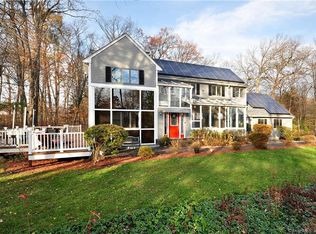 14 Paul Spring Rd, Farmington, CT 06032