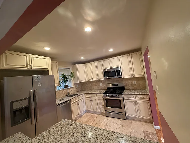 11421 Hermitt St — Photo 11