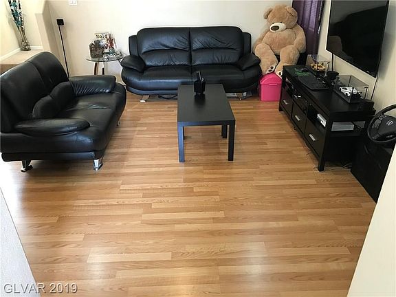 4th image of 6649 Dunraven Ave