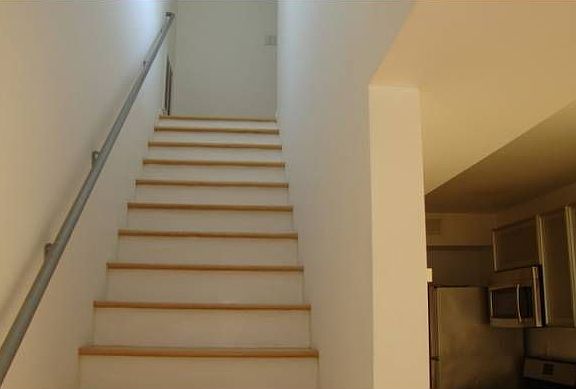 3rd image of 5806 Waring Ave APT 13