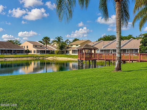 2nd image of 2213 Hawks Cove Cir