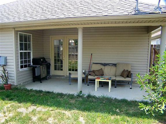 3rd image of 2284 Market Garden Ln